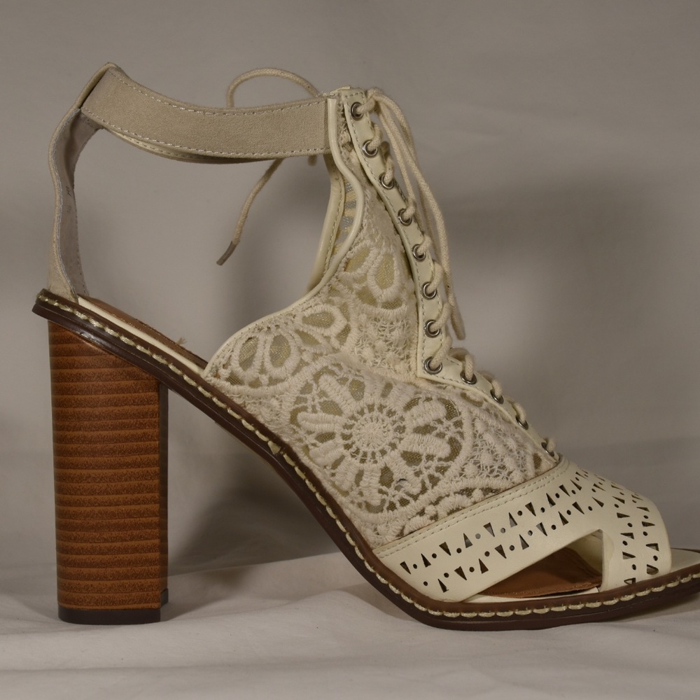 Leila Stone White Laced Open Toed Heels